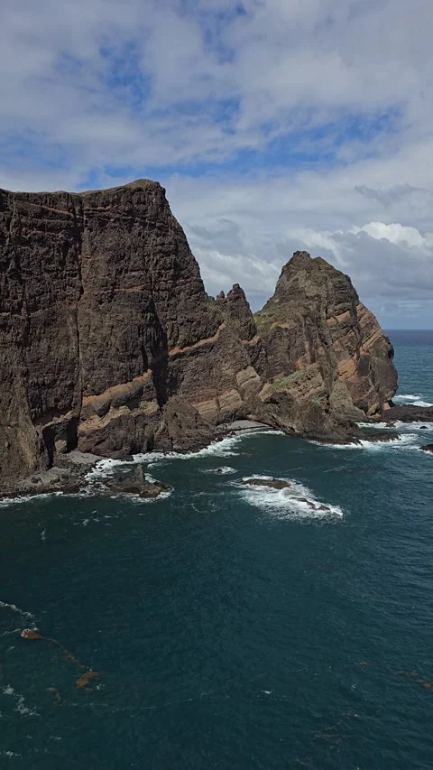 The coast of Ponta do Rosto, São Lourenço Peninsula, Madeira.   Video stock 310025522