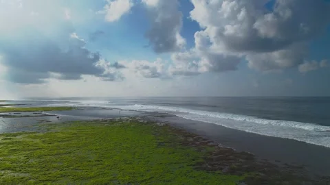 Coast, rolling waves, hills, breathtaking views in the quadcopter plan. There is Видео 267956839