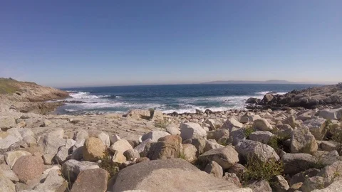 Coast in the sunny day 库存影片 75317853