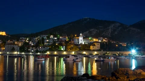 Coast time lapse scene of the beautiful city Hvar by night Video stock 51067718