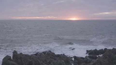 Coastal rocks Vídeos de archivo 109554742
