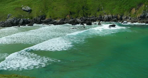 Coastal Serenity: Vídeos de archivo 343674202