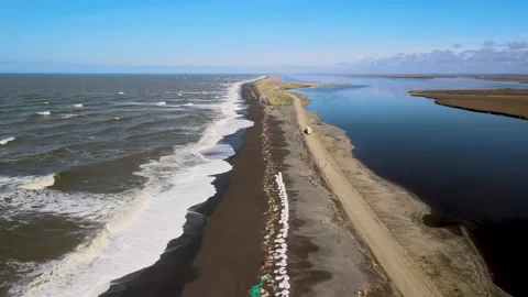 Coastal Spit, Kamchatka 스톡 동영상 317300002