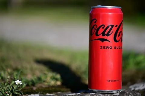 Coca Cola Zero Can. Photos