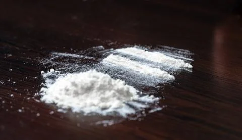 Cocaine powder on the table Foto stock