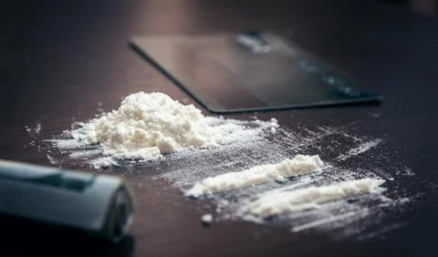 Cocaine powder on the table Foto stock