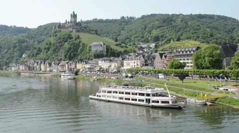 Cochem city with small mosel river habor and tourist boats Stockbeeldmateriaal 40605216
