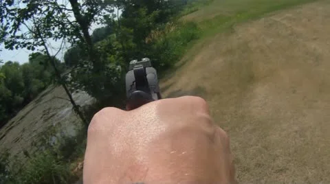 Cocking Gun 스톡 동영상 11297857