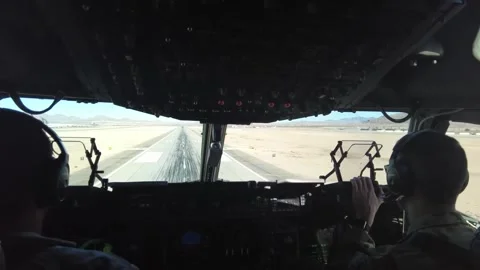 From the cockpit U.S. Air Force pilots landing C-17 Globemaster III aircraft Video stock 263887281