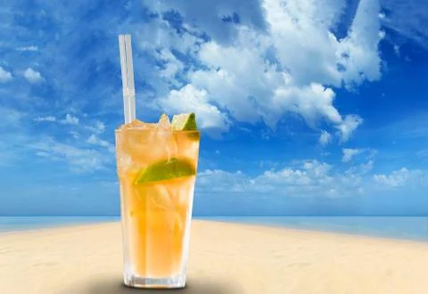 Cocktail on the beach Photos