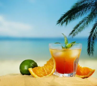 Cocktail on the beach Stock-Fotos
