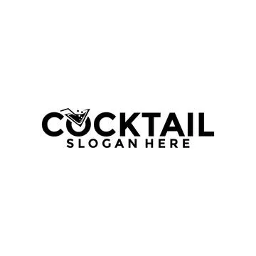 Cocktail logo design vector vintage. alcohol drink icon. cocktail glass vec.. Stock Illustration