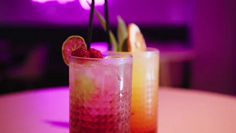Cocktails at Sweet Cheeks 스톡 동영상 147057775