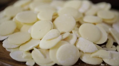 Cocoa Butter Chips Closeup 動画素材 99163452