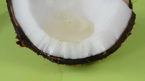 Coconut oil Stockbeeldmateriaal 133880976