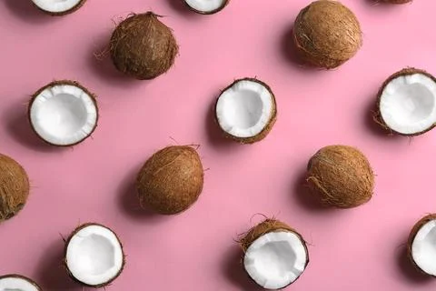 Coconut pattern on color background, flat lay Foto stock