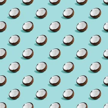 Coconut pattern on green background. Foto stock