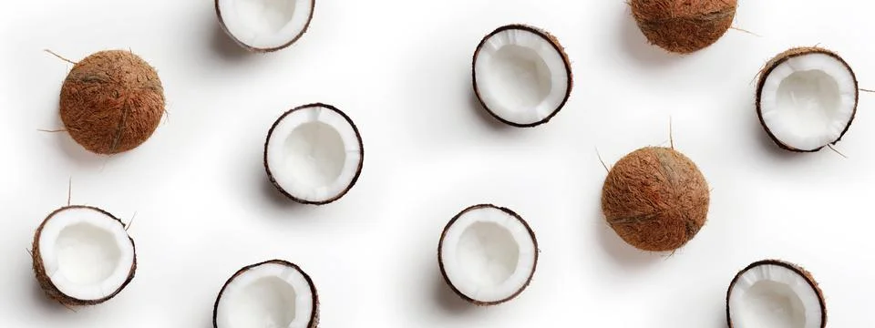 Coconut pattern on white background, top view Foto stock