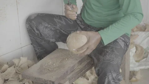 Coconut Peeling and Cutting at Traditional Market Slog3 10 bit 4:2:2 Video stock 340183706