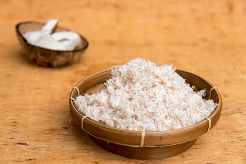 Coconut pulp grated to thin slices Foto stock