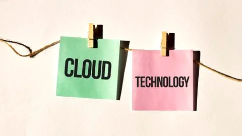 Code of conduct text words CLOUD TECHNOLOGY on yellow sticker note on white w Foto stock