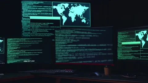 Code On Multiple Computer Screens Vidéo 157326660