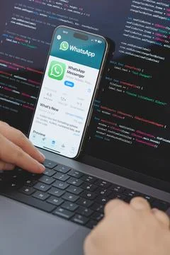Code for new Whatsapp app Stock-Fotos