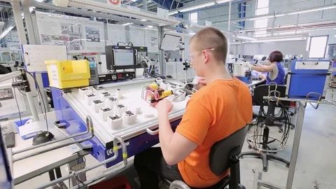 Code scanning motor cables Video stock 75325810