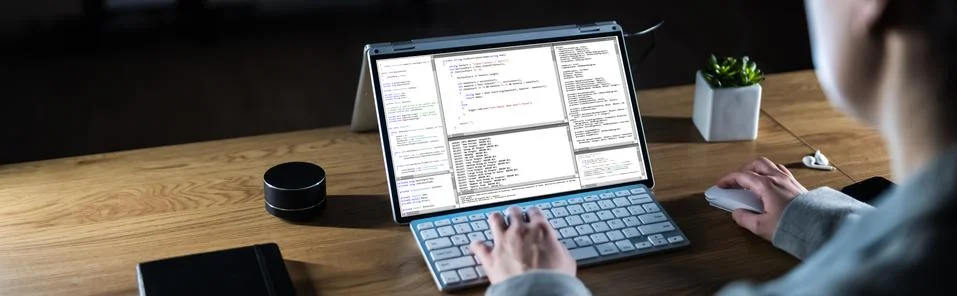 Coder Working At Night Stockfoto's