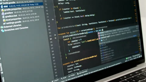 Coding on the screen, HTML encoding and programming on a laptop screen Vidéo 182291402