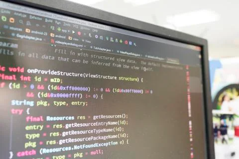 Coding on screen Stock-Fotos