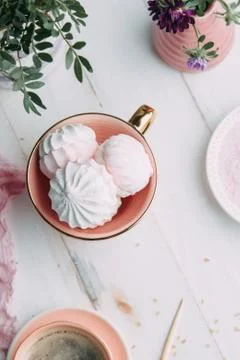 Coffee and marshmallows Stock Photos