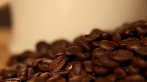 Coffee Bean Tracking Shot Vídeo Stock 57285007