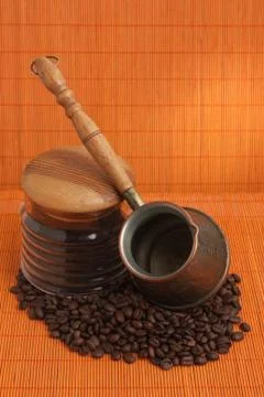 Coffee beans and coffee maker 스톡 사진