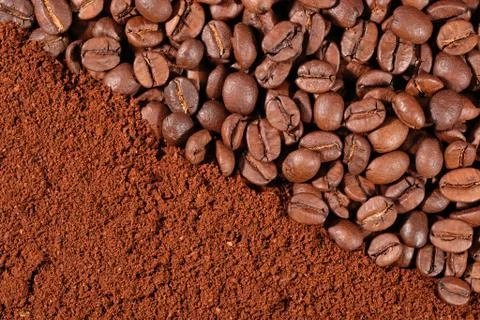 Coffee beans and ground texture Foto stock