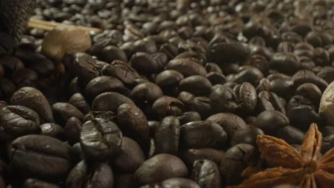 Coffee beans drop Stock Footage 138213136