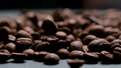Coffee beans dropping slow motion 스톡 동영상 170083072
