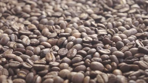 Coffee beans going round low light Stock-Footage 151165623