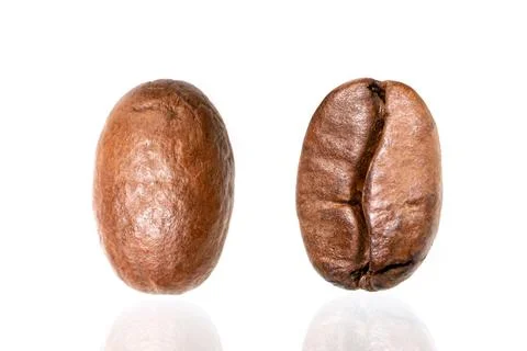 Coffee beans isolated on white background close up Foto stock