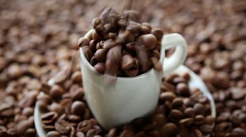 Coffee beans overflow Stock Footage 937268