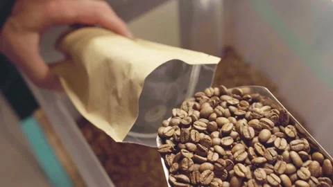 Coffee beans packaging Stock Footage 137730183