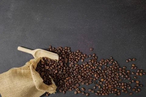 Coffee beans on rustic slate background conzept Stock-Fotos