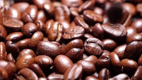 Coffee beans slow motion falling 库存影片 278998559
