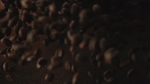 Coffee beans tossed up, macro shot 库存影片 168537618