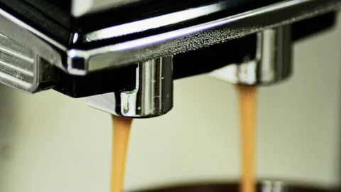 Coffee BREW coffee machine. Freshly brewed coffee. 60. Video stock 100663001