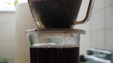 Coffee caffeine cup brewing close up droplet bar coffee break in illustration Stock-Footage 336585350
