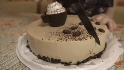 Coffee cake with coffee glaze Vidéo 108308702