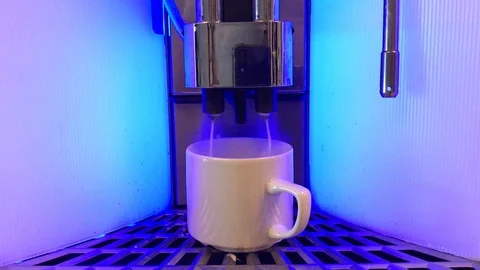 Coffee cappuccino slow motion Stockbeeldmateriaal 90783887