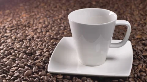 Coffee close-up footage. Fresh coffee in the cup. Vídeo Stock 138276128
