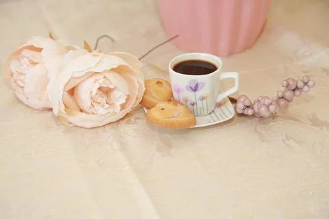 Coffee cup black drink invigorating and food snack sweet cake, confectionery 스톡 사진